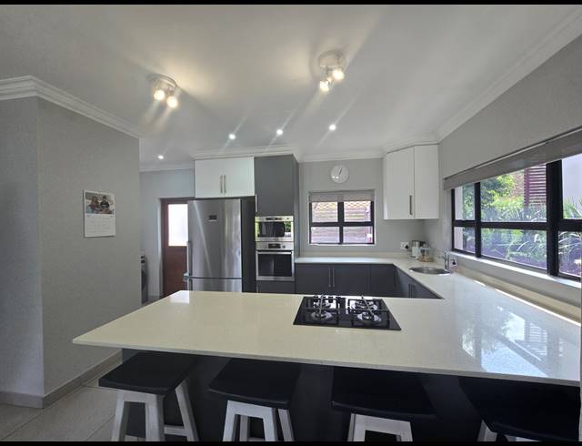 3 BEDROOM HOUSE FOR SALE IN NEW SALT ROCK CITY